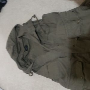 Love Tree Large green army sleeveless jacket